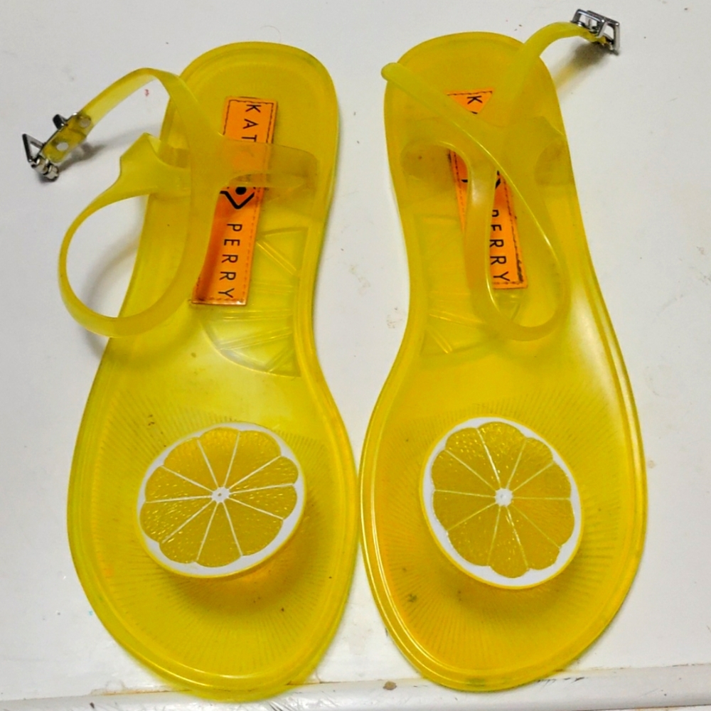 Katy Perry collections the Geli sandal size 7 (lemon)